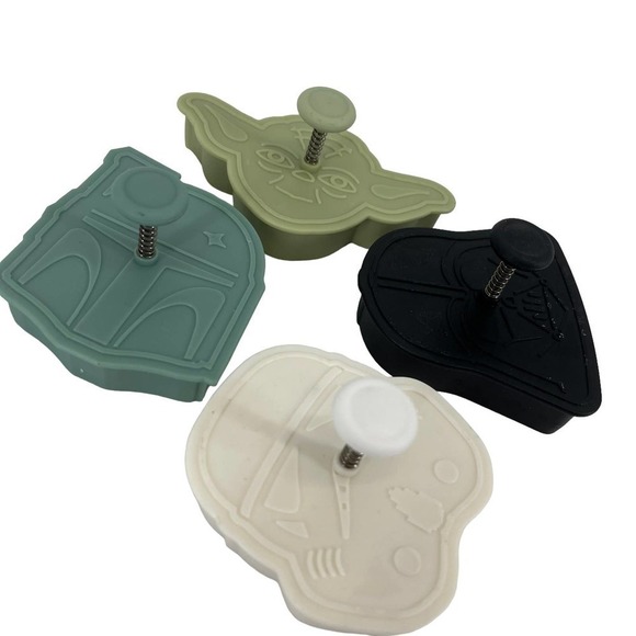 Williams Sonoma Star Wars Cookie Cutter Set of 4 Plastic Spring - Picture 4 of 4